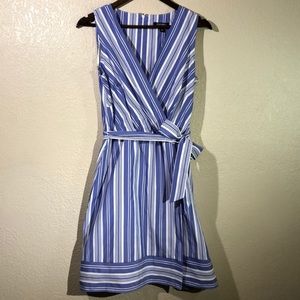 ROZ&ALI STRIPPED DRESSBLUE AND WHITE SIZE 8